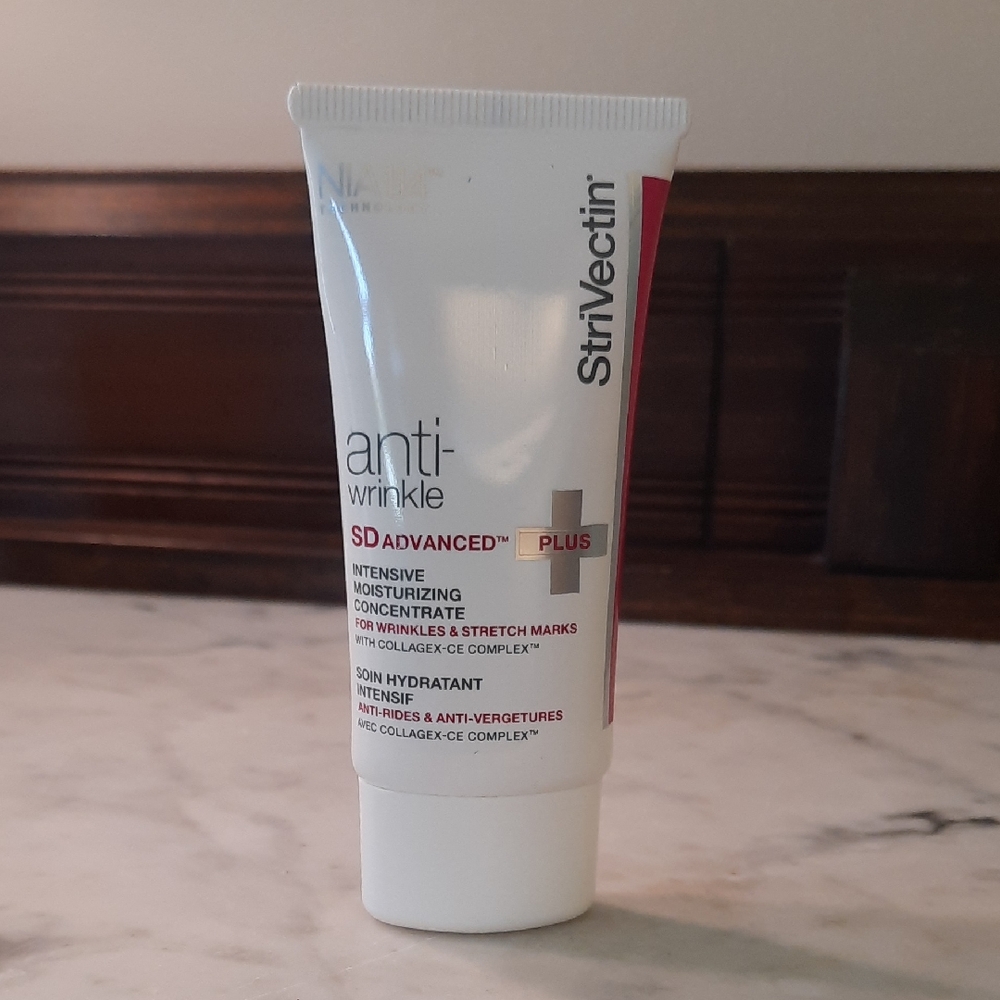 NWT.  UNOPENED.  StriVectin Anti-Wrinkle Moisturizing Concentrate